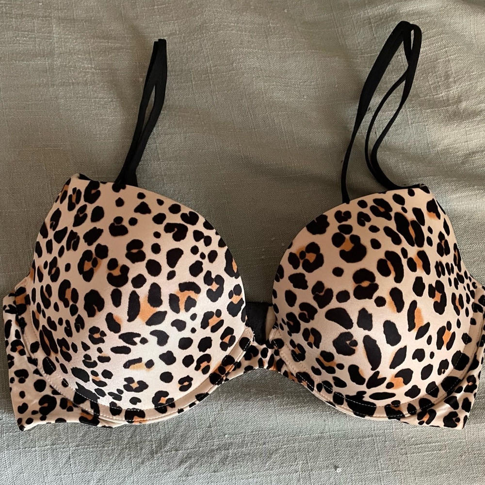 Victoria’s Secret Very Sexy Push-up Bra- Leopard Print